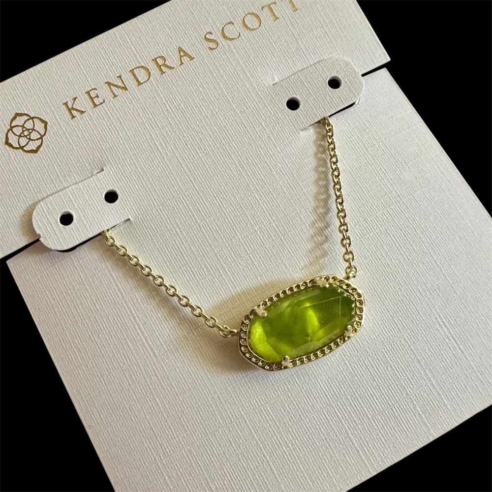 New Kendra Scott Signature Elisa Pendant Necklace; Gold/Green on Earring Card